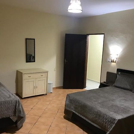 Ga2-Hospedagem Proximo Ao Aeroporto De גווארולוס מראה חיצוני תמונה